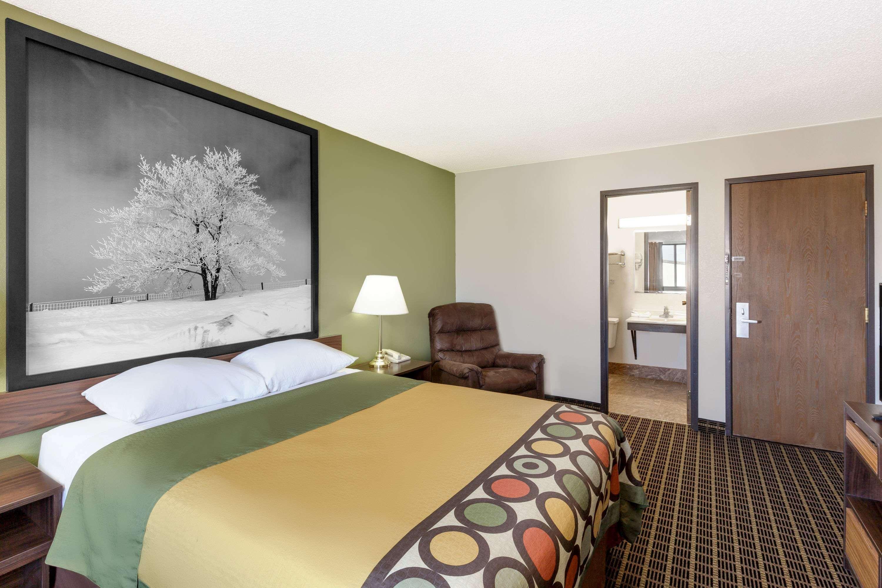 Super 8 by Wyndham Norfolk Motel Eksteriør bilde